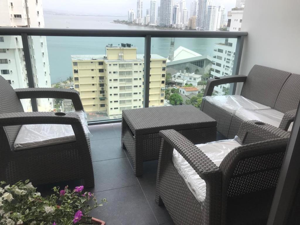 Lago Y Mar Apartamentos Cartagena Екстер'єр фото