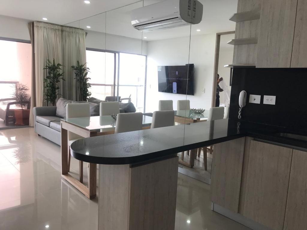 Lago Y Mar Apartamentos Cartagena Екстер'єр фото