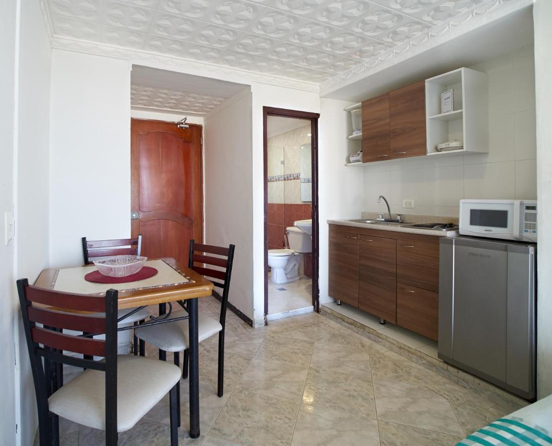 Lago Y Mar Apartamentos Cartagena Екстер'єр фото